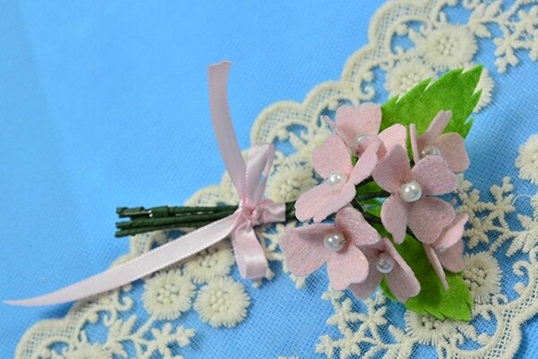 Ideas on Mother’s Day Gift-How to Make Easy Felt Flower Bouquet for Mom (3)