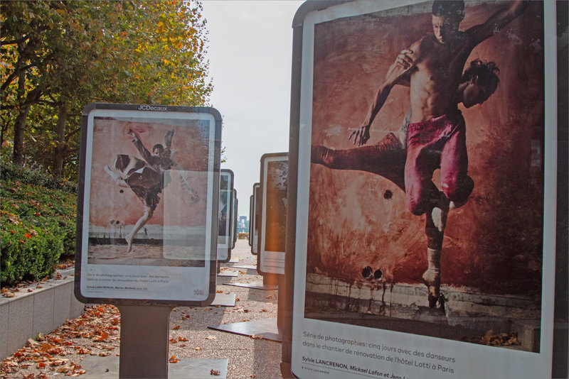 Paris août 2021 ym 22 défense pannaux arc triomphe