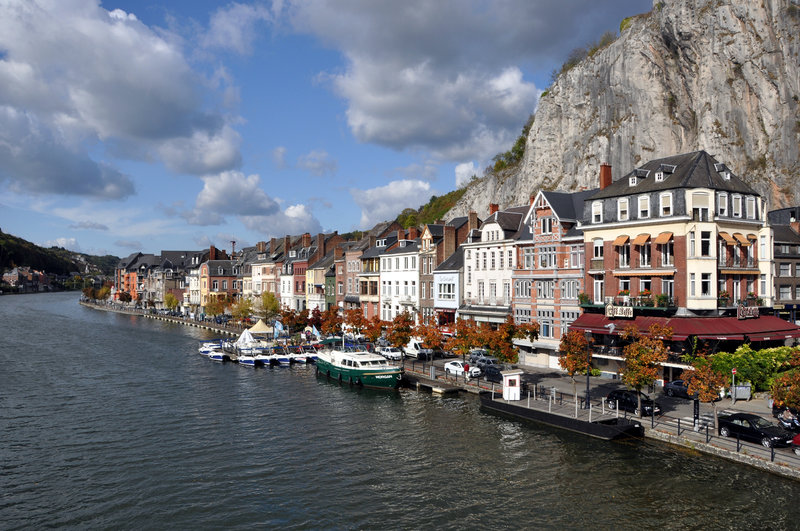 Dinant_Meuse_R01