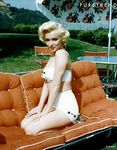 pt_632143_marilyn_version_pin_up_fifties_en_637x0_2