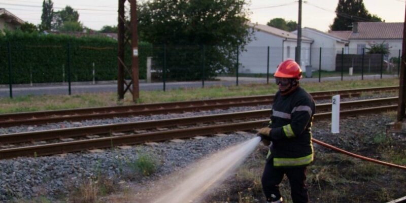 Incendie sur la voie ferrée