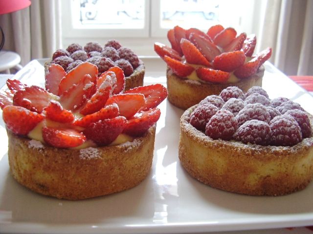 tartelettes pistache-framboises et passion-fraises 001