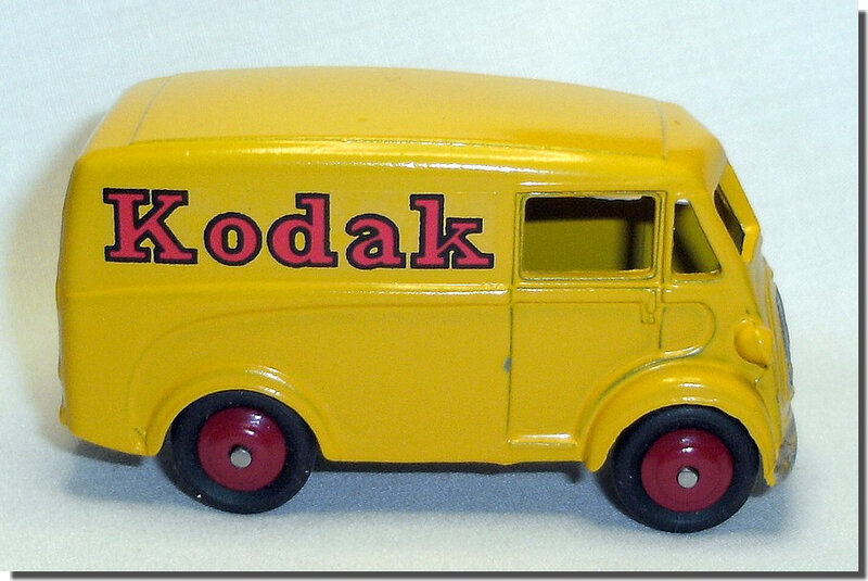 Dinky Toys 260 Morris J Type Kodak A 3