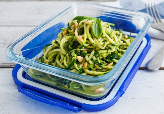 282pg00_cook_go_rectangulardish_insituation_courgetti_with_basil_lime_pestohd3