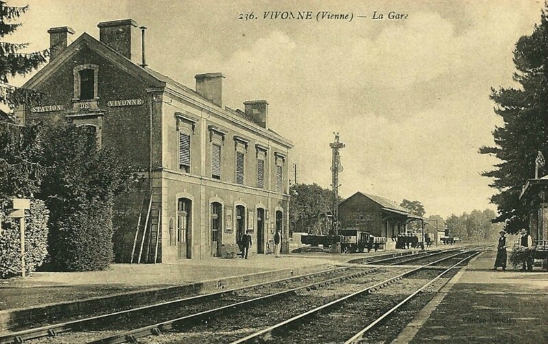 1914-08-31 gare Vvonne pg