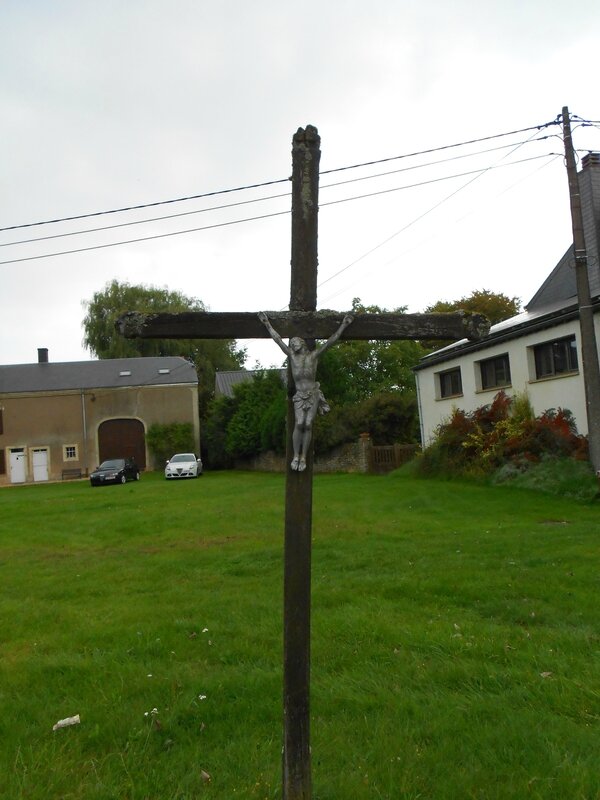 Chantemelle, croix du centre (1)