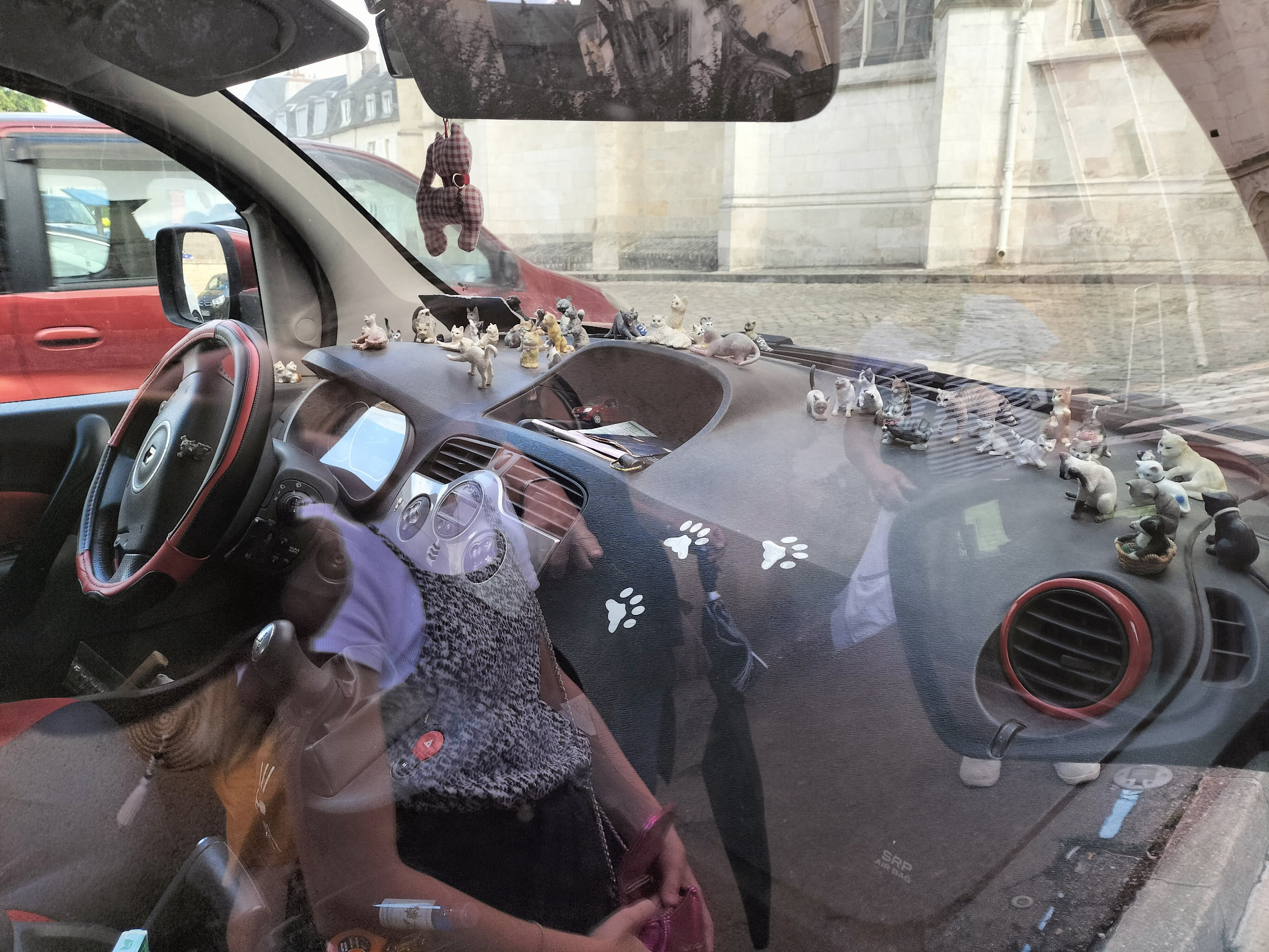 Nevers, tableau de bord de voiture