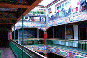 Des_auberges_familiales_de_style_tib_tain_est_en_plein_boom_au_Tibet