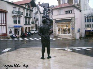 2006_11_22_sculture_femme_de_biarritz_002