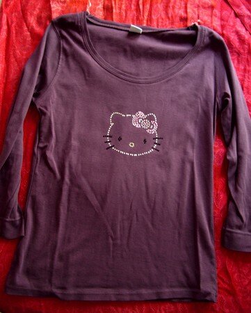 Hello_Kitty_shirt1