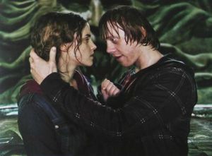 normal_RonHermione_kiss
