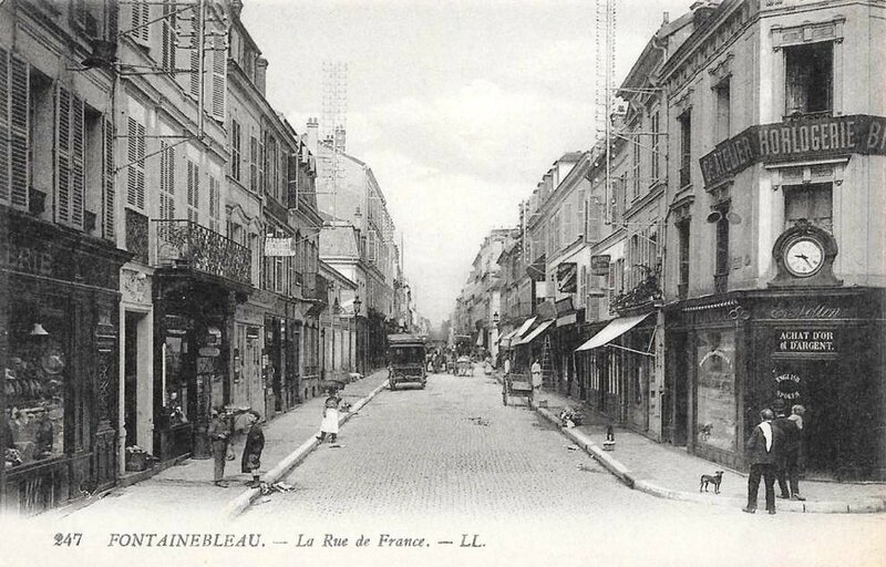 Fontainebleau, rue de France, cpa