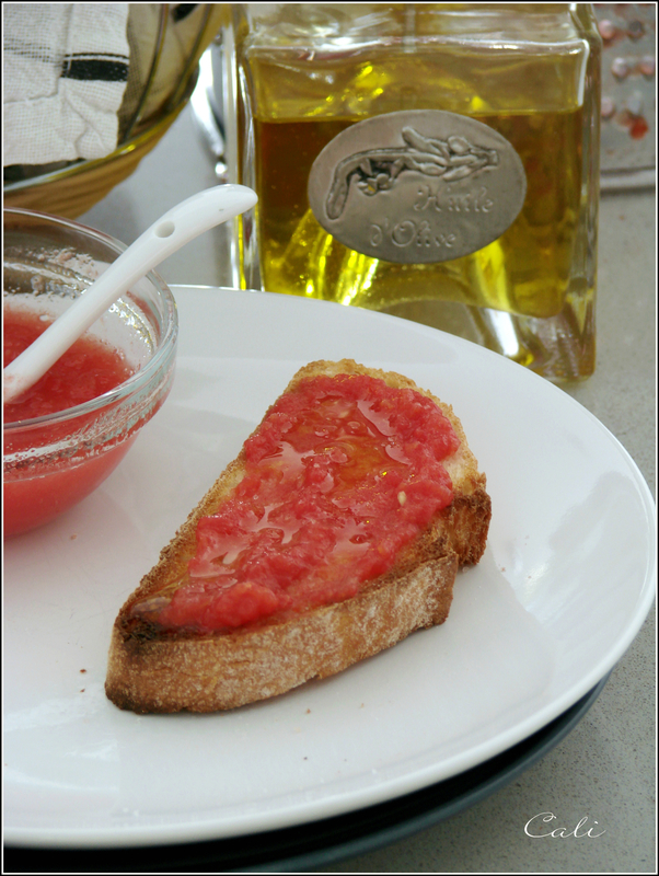 Pan con Tomate (petit déjeuner) 002