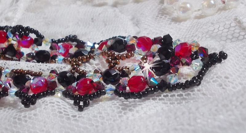 Collier Ruby and Black 18-1