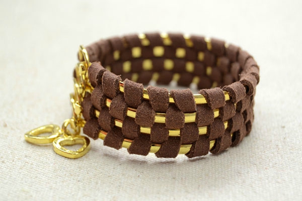 Cool-Ways-to-Make-Stacked-4-in-1-Wide-Metal-Cuff-Bracelets-with-Suede-Cord-step2-6