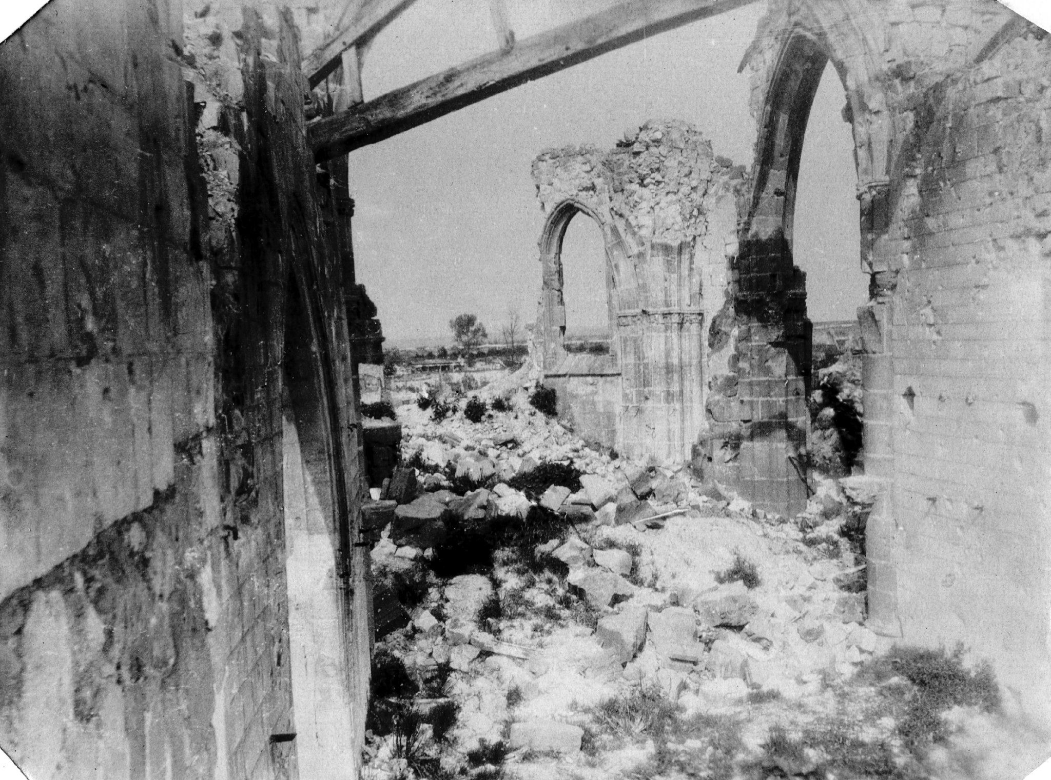 Album R. Verney p.202 droite haut