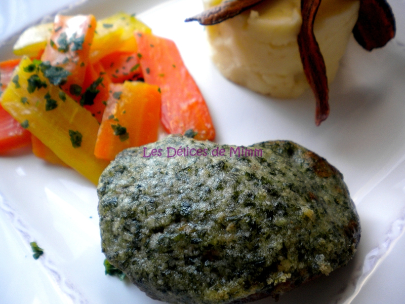 Filet d’agneau en croûte d’herbes et carottes anciennes glacées