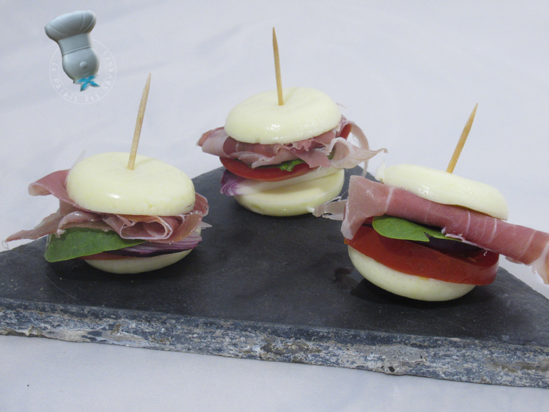 Burgers de Babybel au jambon cru