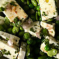 Salade printanière : fèta, petits pois, mini <b>fèves</b>,...