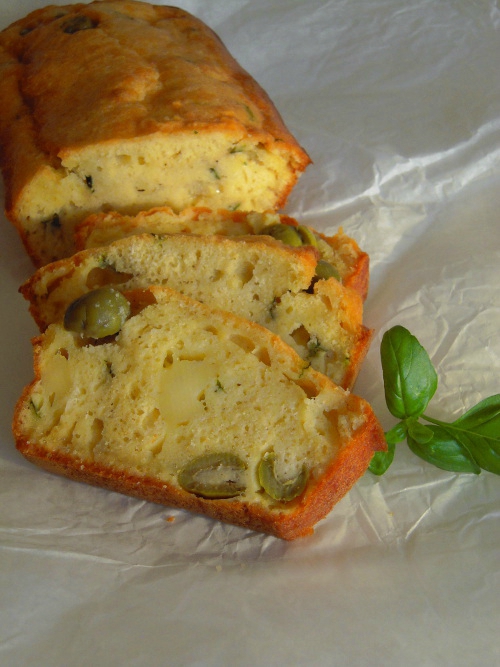 cake-olive-gruyere1