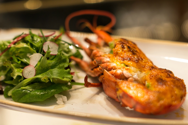 Demi-Queue de Homard Gratinée
