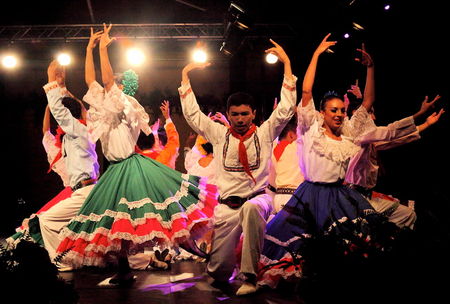 TRANS_2010_BALLET_COLOMBIE_genoux