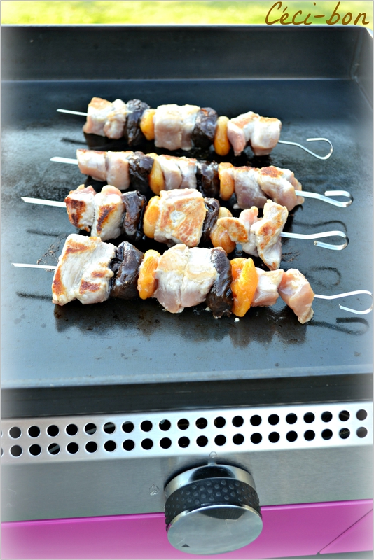 Brochettes_porc_plancha