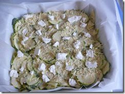 P1060637 recettes plats recettes legumes Gâteau invisible aux courgettes, chèvre et muscade!!