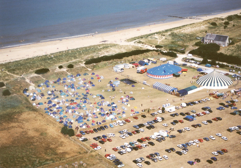 festival_CDLN_chauffer dans la Noirceur_Montmartin-sur-mer_plage_1999_vue aérienne