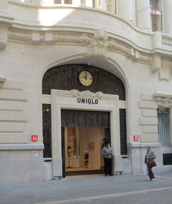 Porte Uniqlo