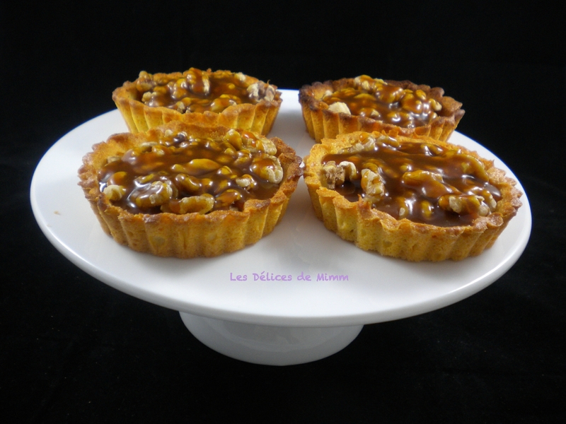 Tartelettes aux noix et au caramel