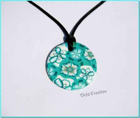 pendentif_fleurs_turquoises_rond