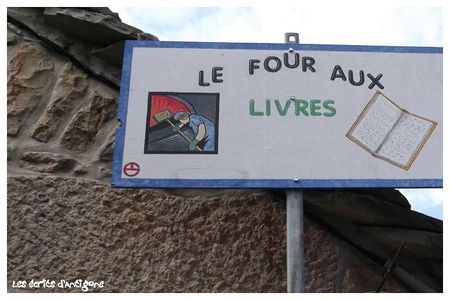 four_aux_livres