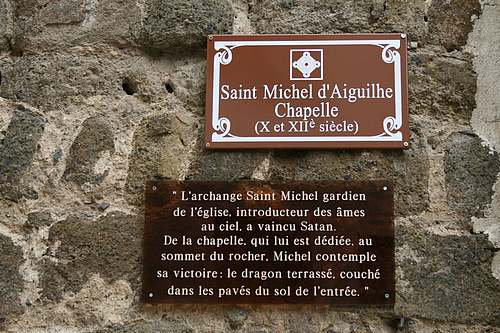 Rocher & chapelle St Michel d'Aiguilhe (24)
