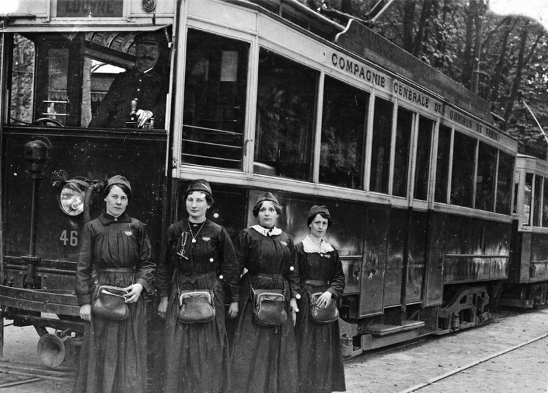 PHOTO-tram-personnel-feminin