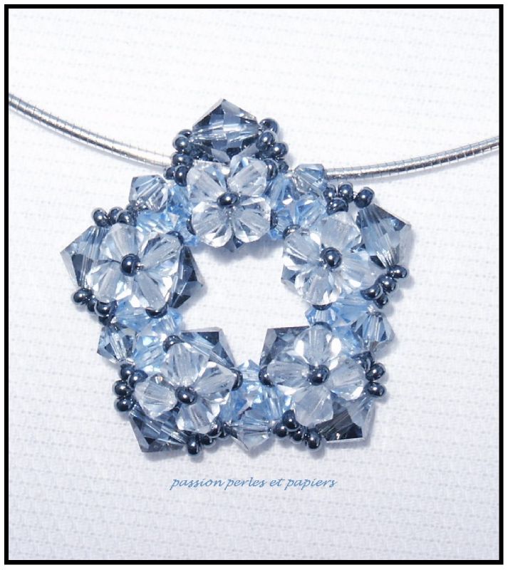 pendentif étoile de cristal light saphir
