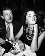 oleg_cassini_with_gene_tierney-1948-a