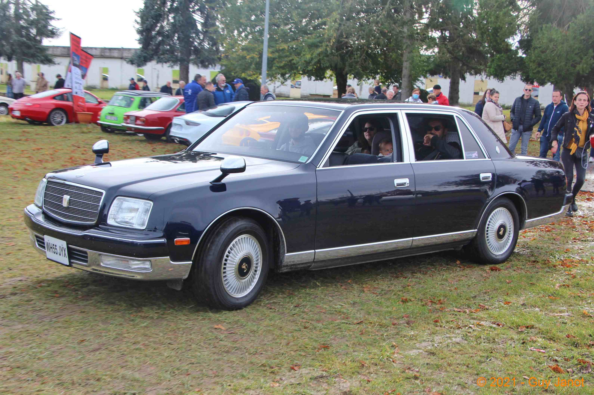 Toyota Century V12 5L_02 - 1999 [Jap] GJ_GF