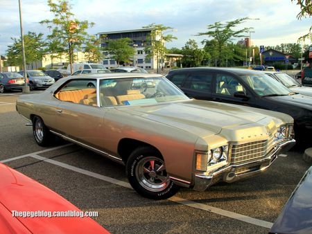 Chevrolet impala 2 doors coupé de 1971 (Rencard Burger King juillet 2012) 01
