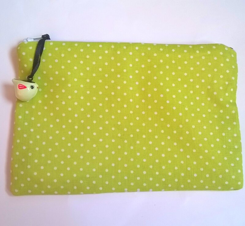 Petite-pochette-à-pois
