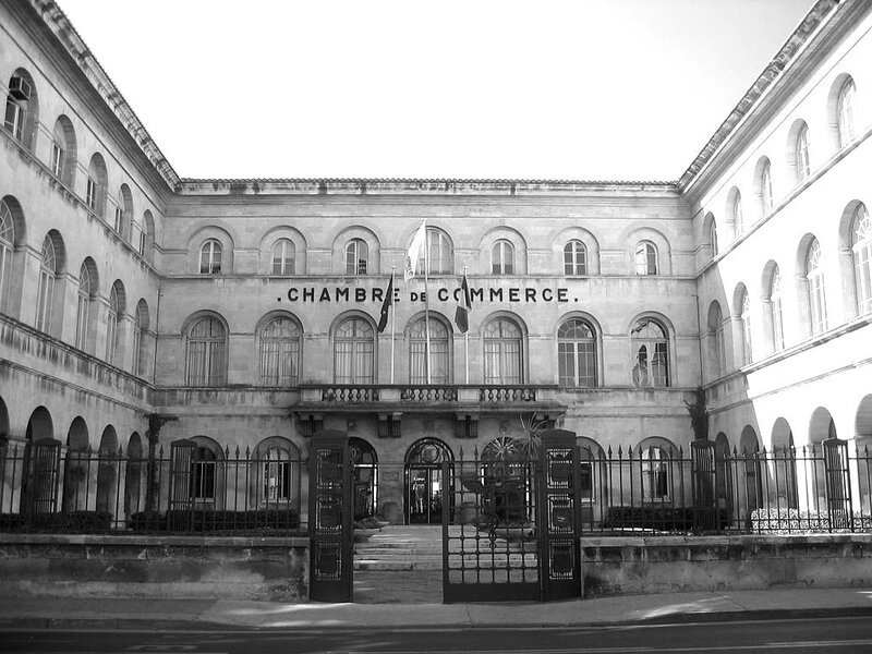 15Chambre_de_commerce_et_d'industrie,_Nîmes,_France_-_20060823