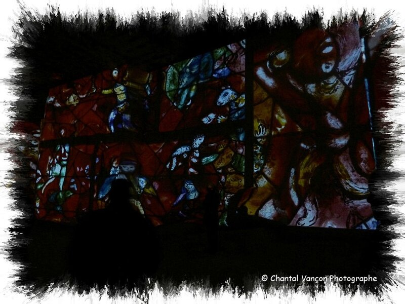 Carrieres_Lumiere_Chagall_07