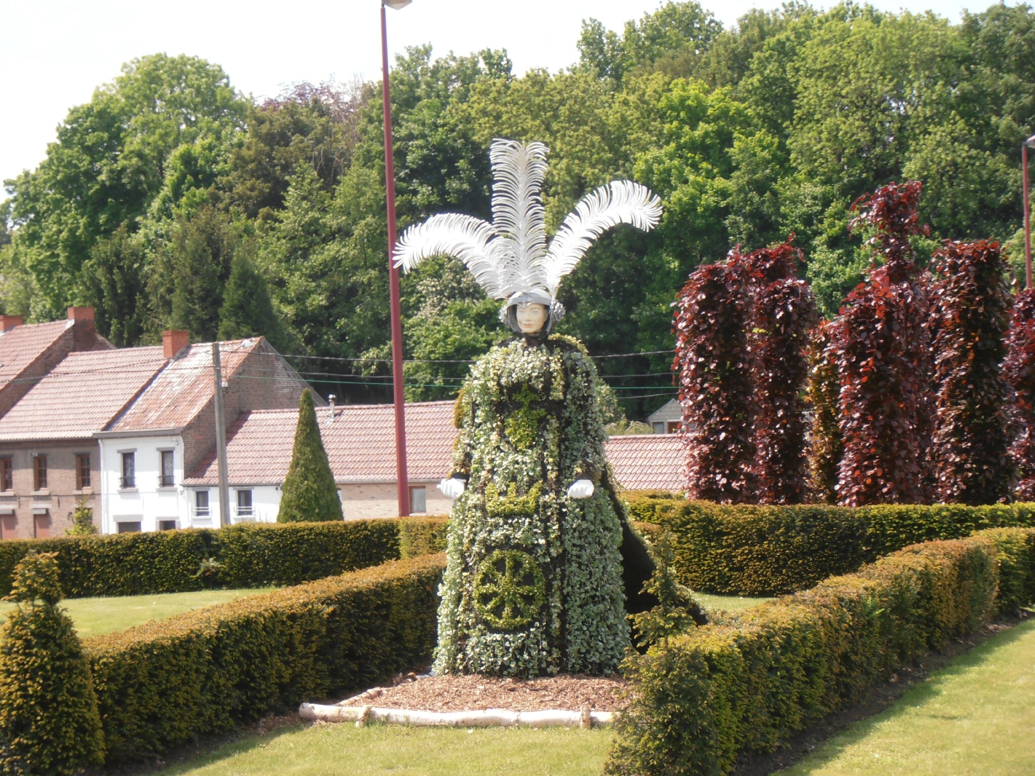 Pucelette - roundabout Wasmes 20130525_08
