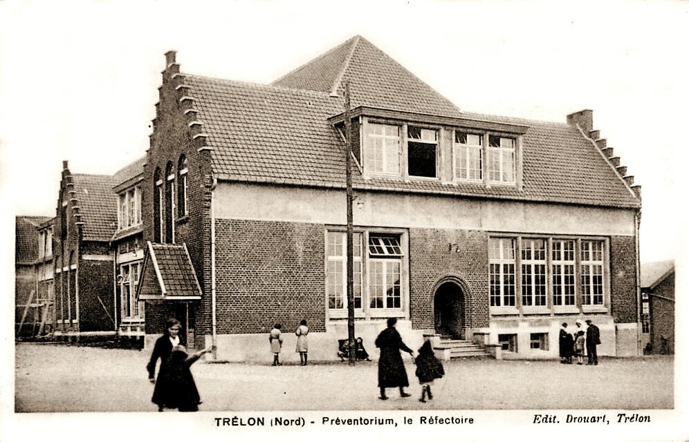 TRELON-Le PREVENTORIUM-Réfectoire