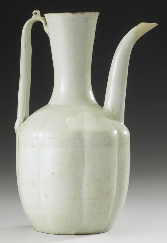A 'Qingbai' lobed ewer and cover, Northern Song dynasty3