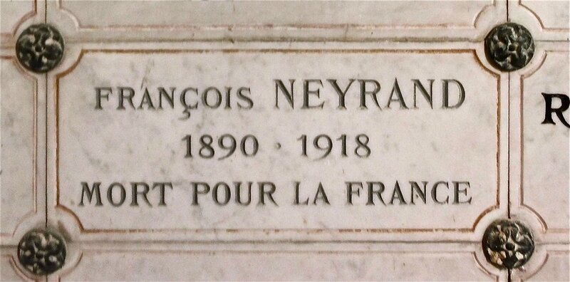 Neyrand François plaque dans chapelle funéraire