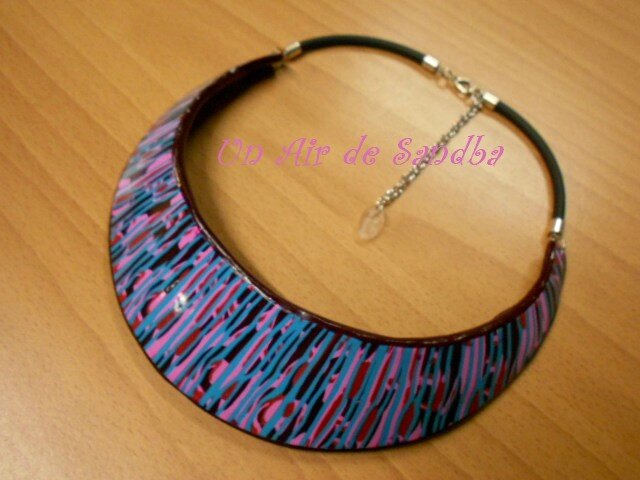 Collier Plastron Garis (4)