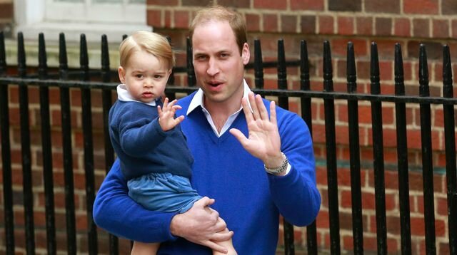 britain-s-prince-william-returns-with-his-son-george-to-the-lindo-wing-of-st-mary-s-hospital-after-the-birth-of-his-daughter-in-london-1_5331657