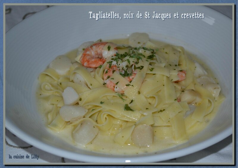 tagliatelles, noix de st jacques et crevettes