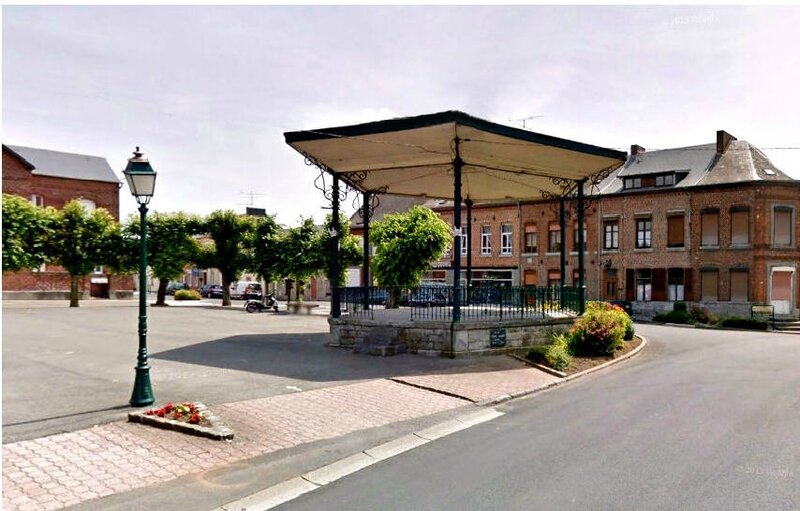 AVESNELLES - Le Kiosque